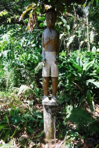 baluntang sculptur dayak maanyan central borneo